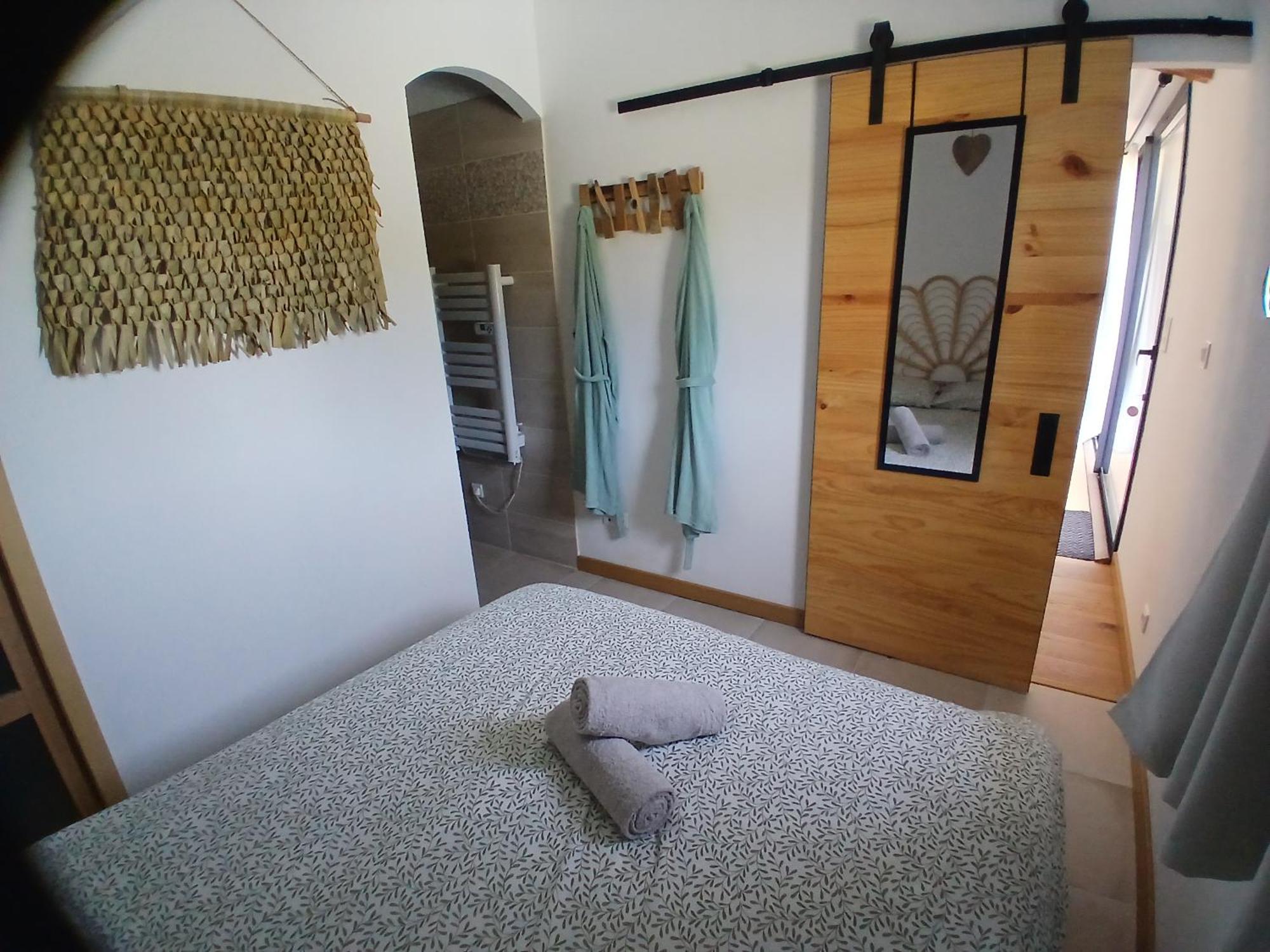 Gite De Charme Spa Privatif L'Oustau Di Tonin Malaucène Exteriör bild